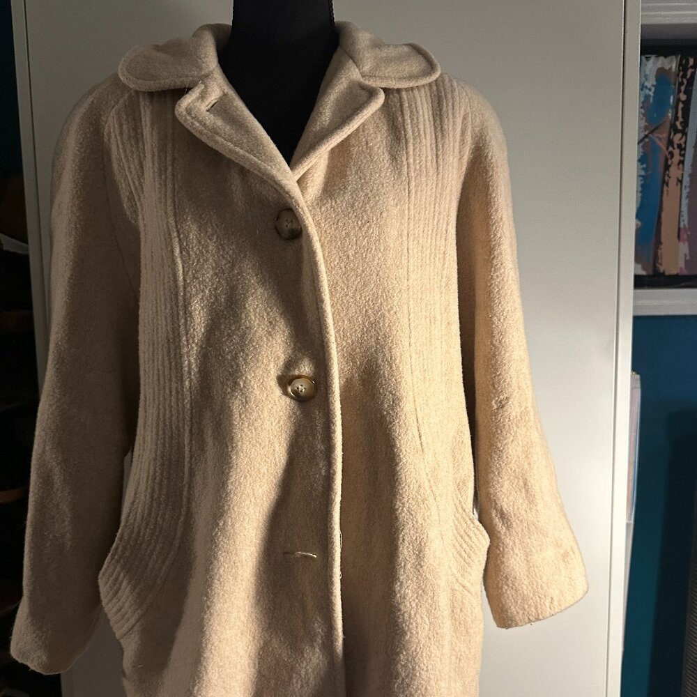 Vintage Cream Wool Blend Coat with Button Closure & Pockets